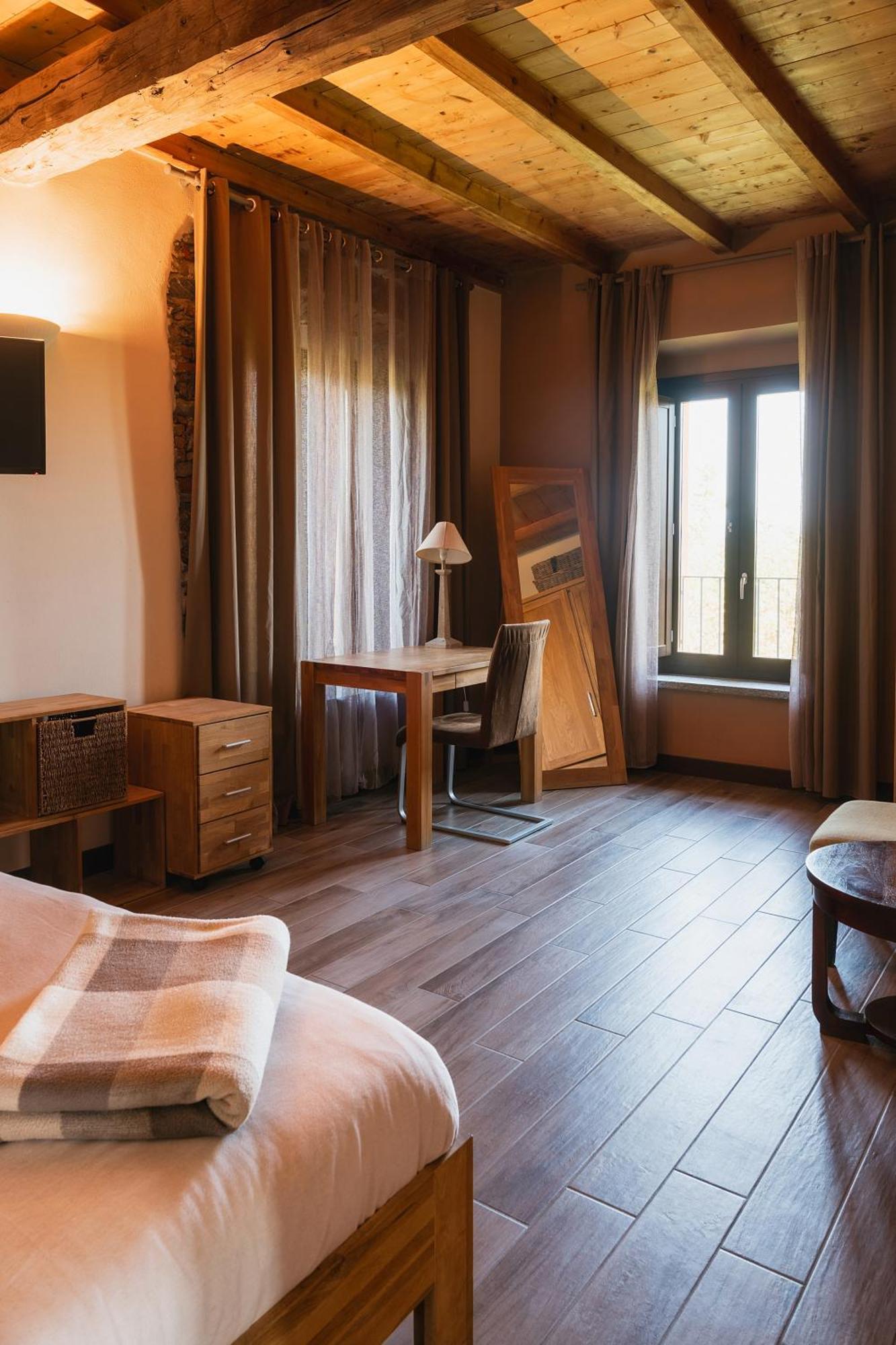 Equirelais Hotel Lomnago Luaran gambar