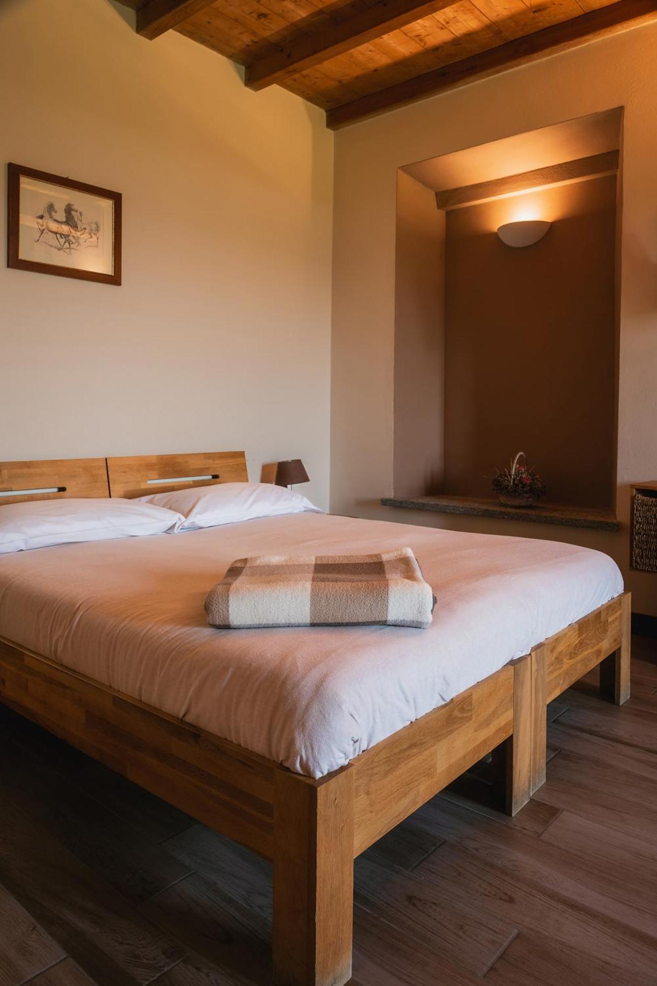 Equirelais Hotel Lomnago Luaran gambar