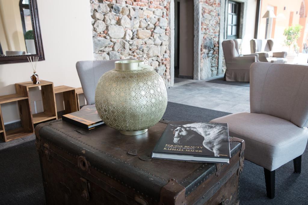 Equirelais Hotel Lomnago Luaran gambar