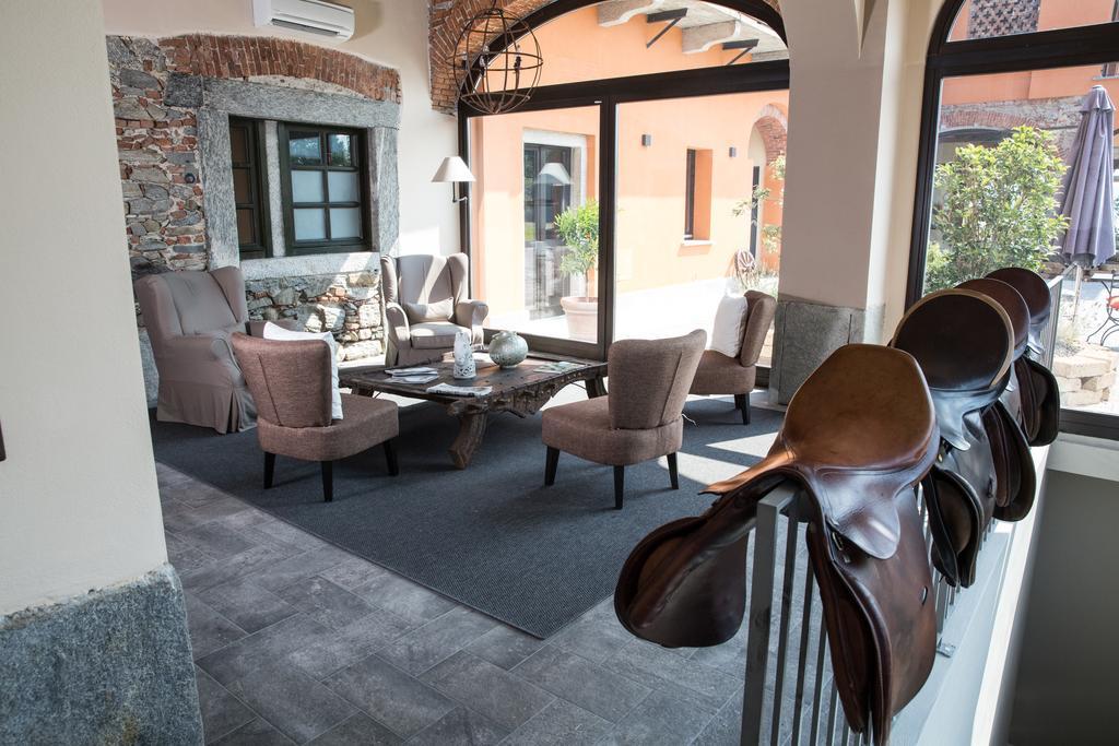 Equirelais Hotel Lomnago Luaran gambar