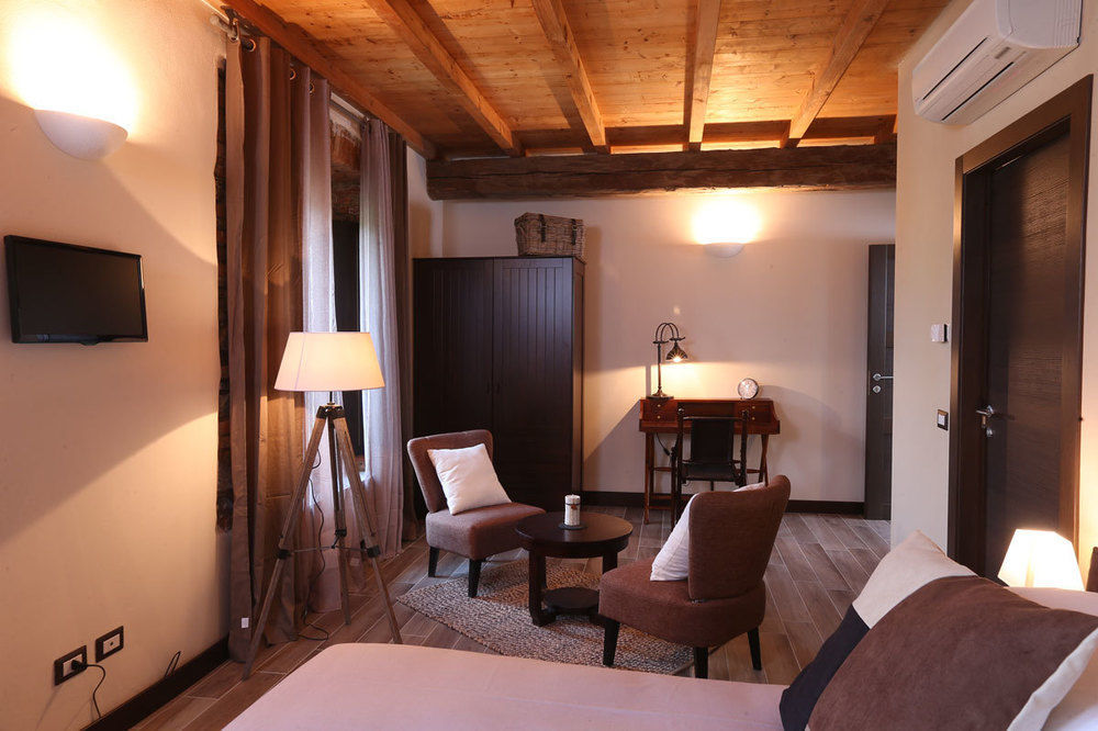 Equirelais Hotel Lomnago Luaran gambar